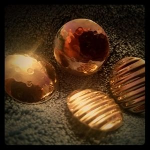 Vintage silver earrings and a necklace